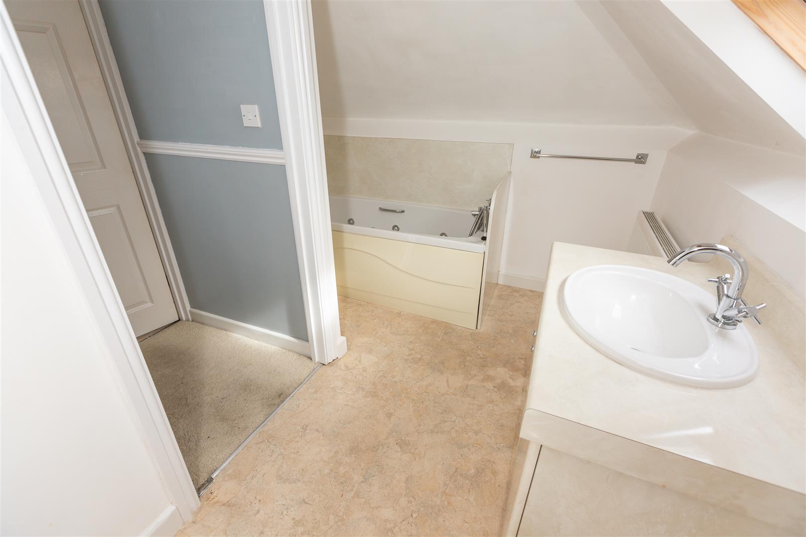 Parkhill Terrace, Treboeth, Swansea, SA5 7DJ